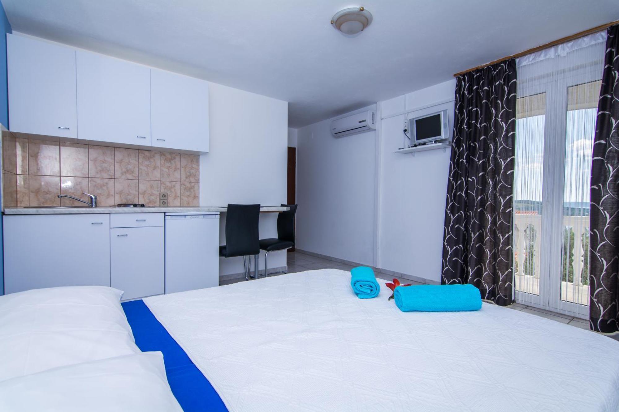 Apartments Ilak Trogir Ngoại thất bức ảnh