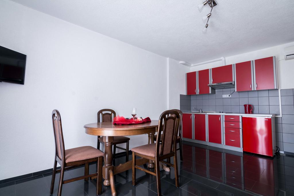 Apartments Ilak Trogir Ngoại thất bức ảnh