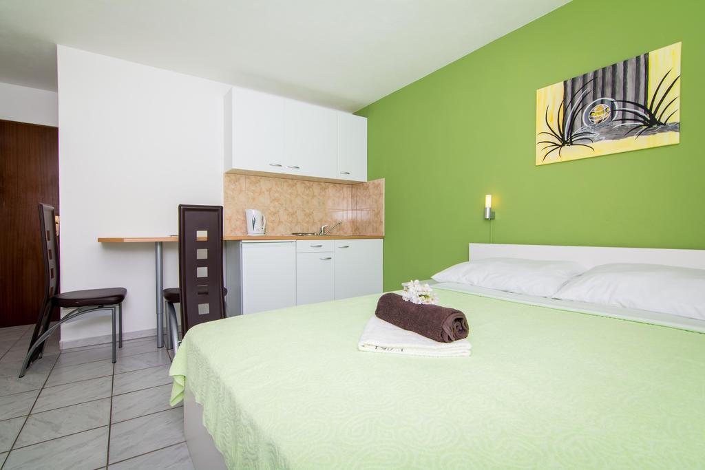 Apartments Ilak Trogir Ngoại thất bức ảnh
