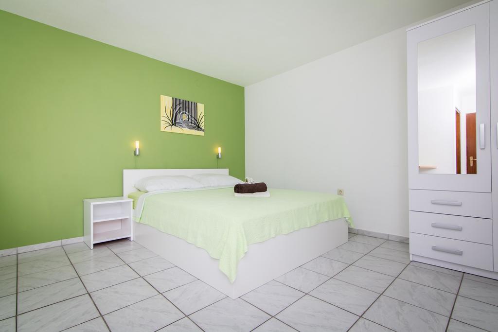 Apartments Ilak Trogir Ngoại thất bức ảnh