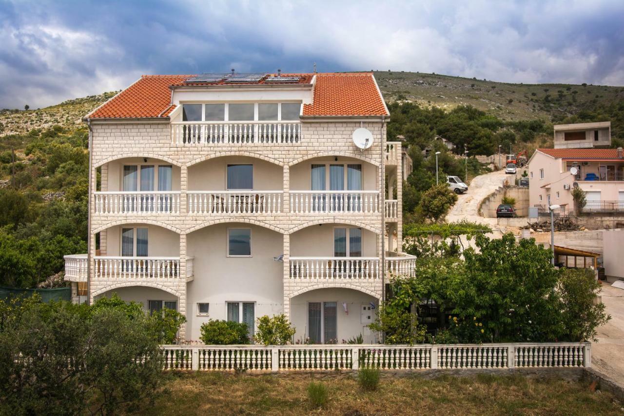 Apartments Ilak Trogir Ngoại thất bức ảnh